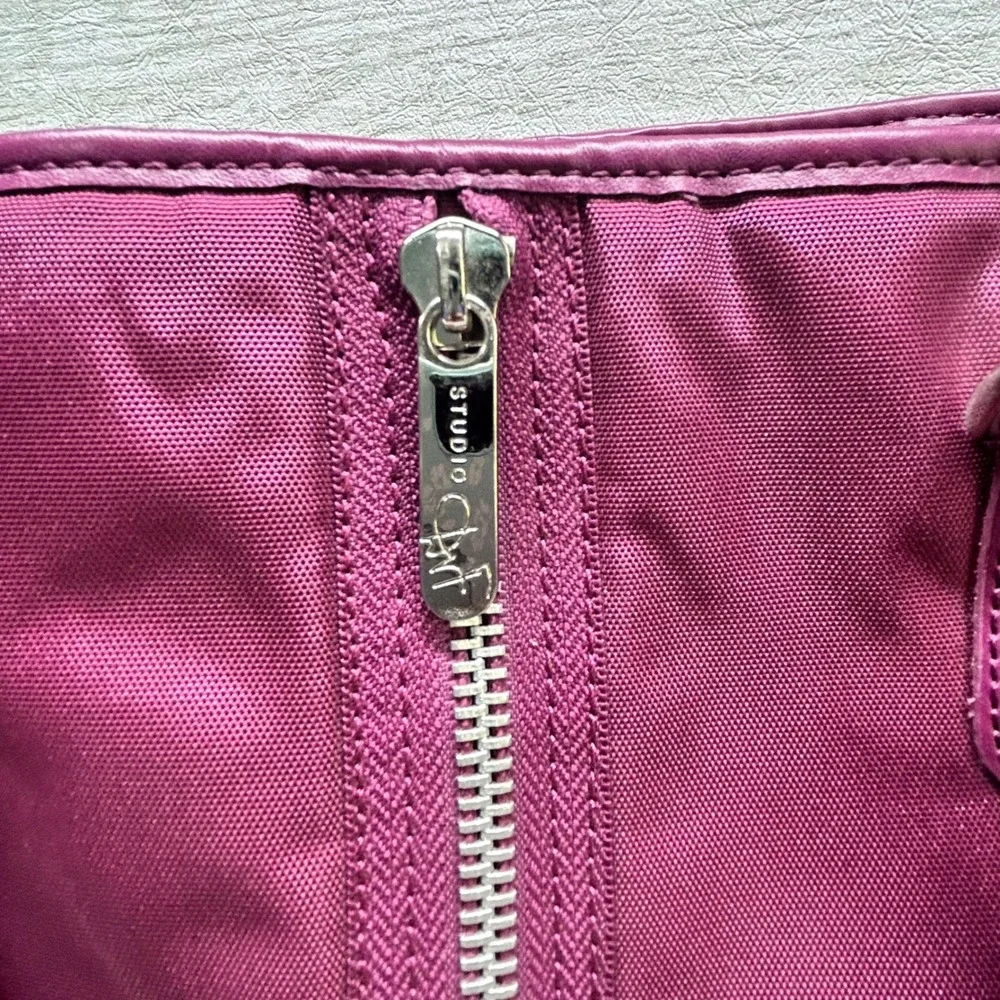 STUDIO by Diane von Furstenberg Tote Bag Plum Nylon Leather Trim Zip‎ Front